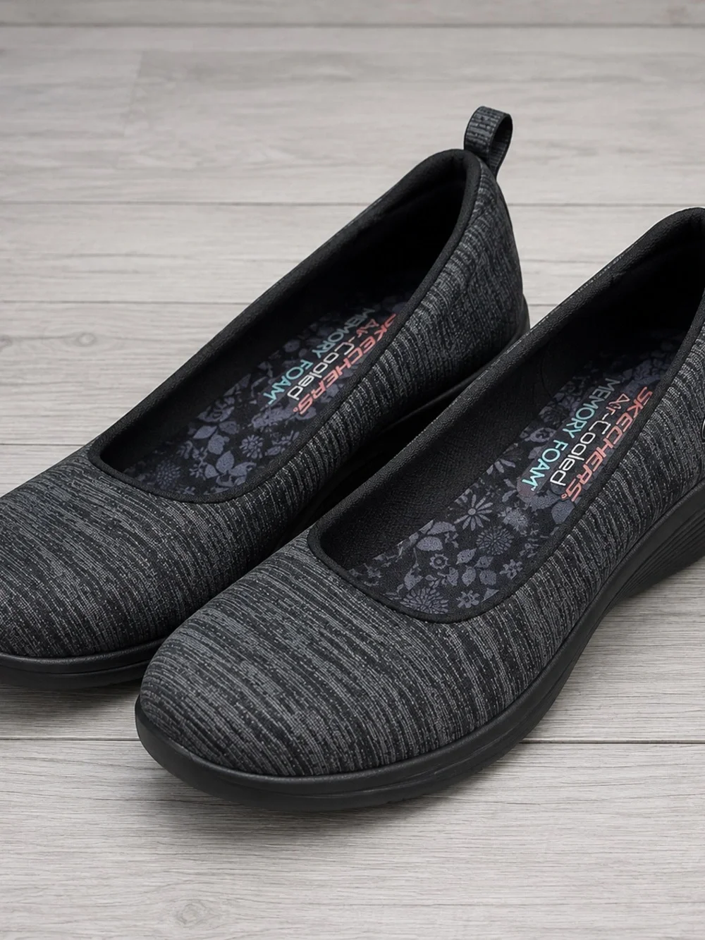 Skechers Air-Cooled Women’s Size 7 Ballet Flat Slip On Gray/Black